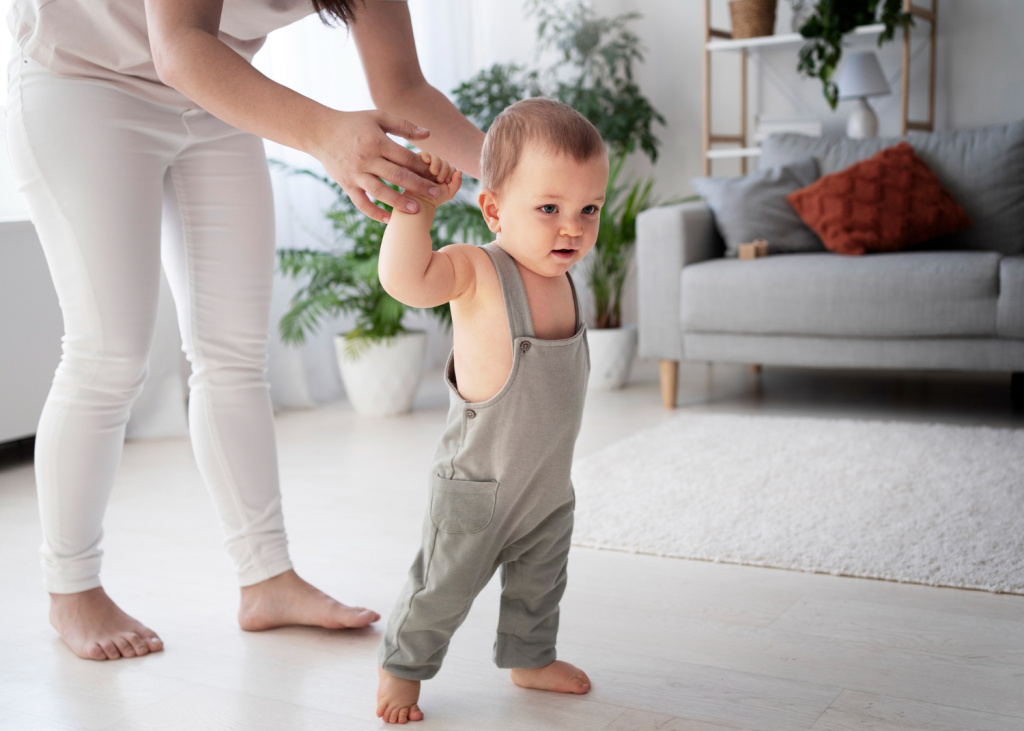 cute-baby-going-their-first-steps.jpg